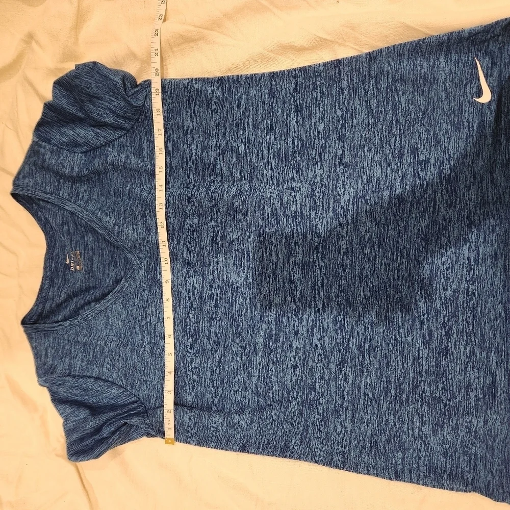 Nike Dri-Fit Women’s Performance Shirt Blue Size XL